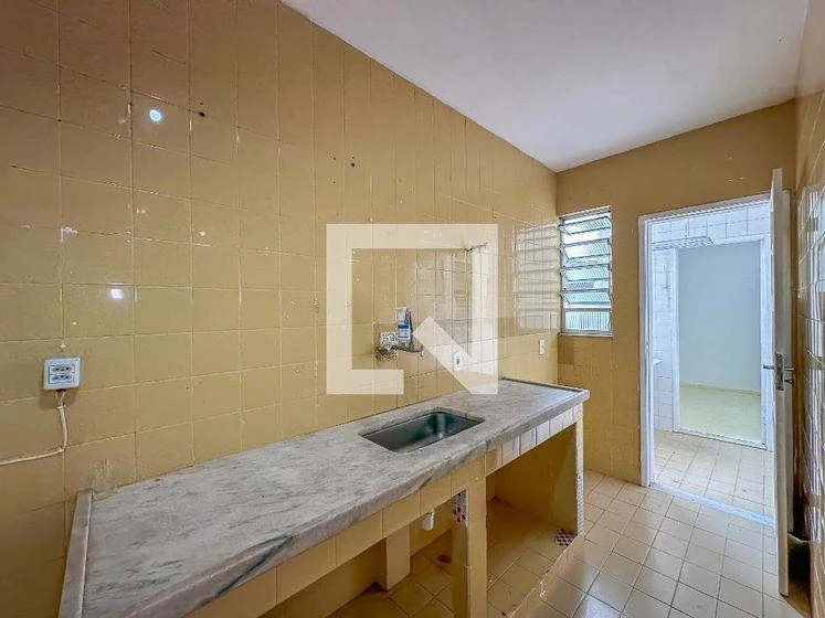 2-bedroom apartment with a mountain view — photo 10