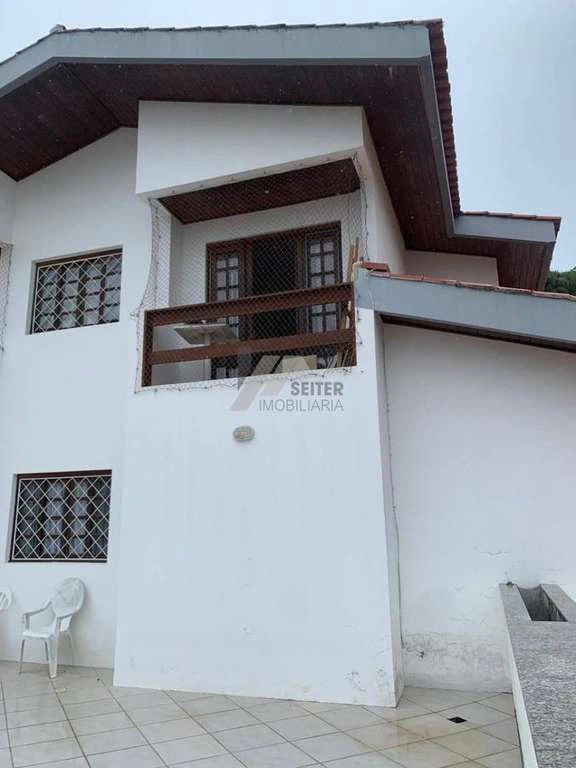 Casa de 5 dormitorios con 285 m² y 4 plazas de auto — photo 3
