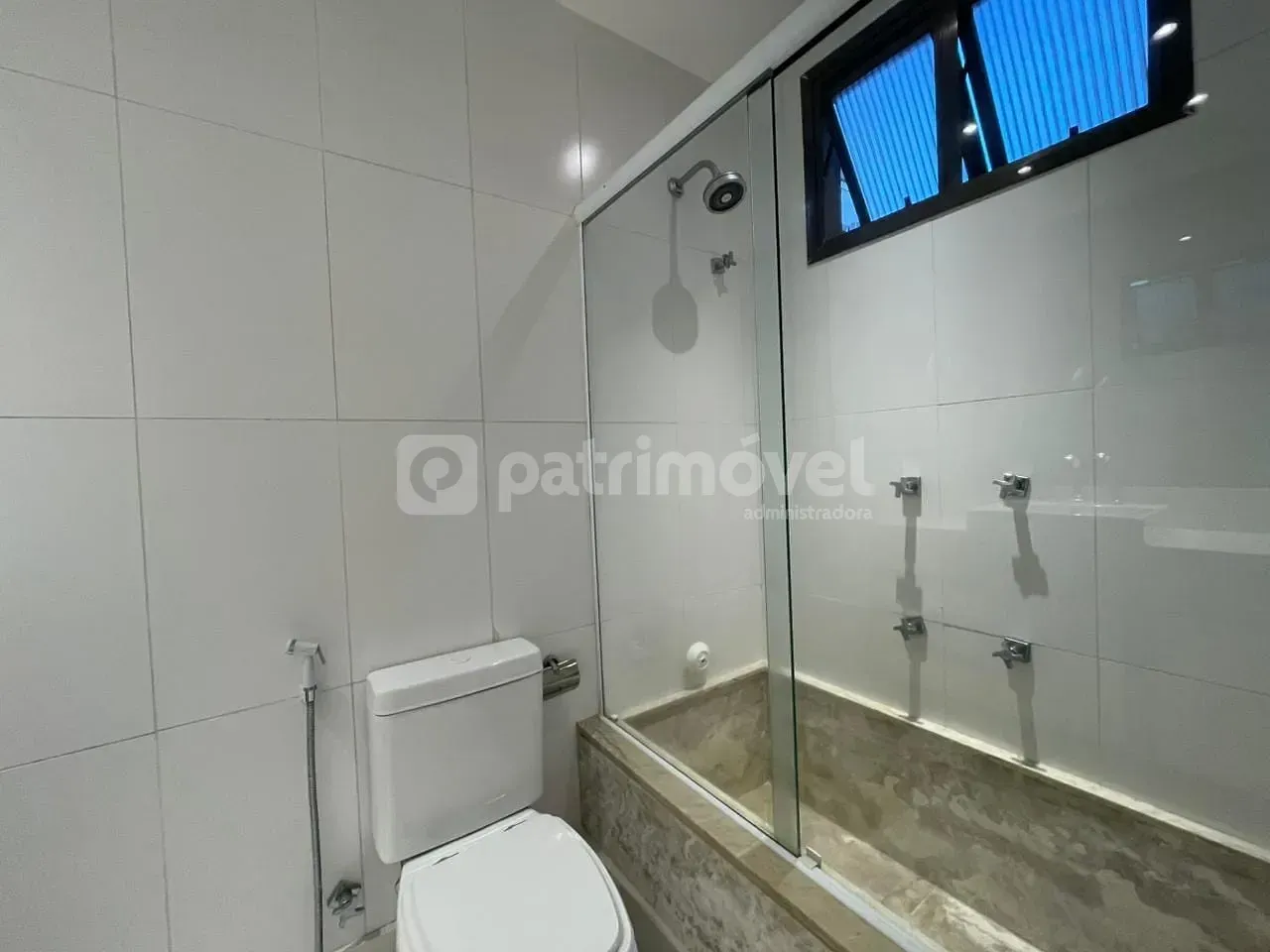 4-bedroom apartment with pool and 3 parking spaces — photo 50