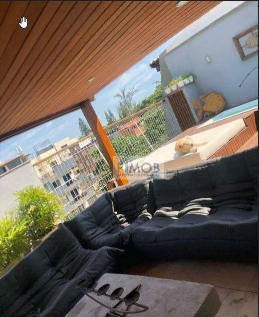 Top-floor apartment with 3 bedrooms and 330 m² — photo 36