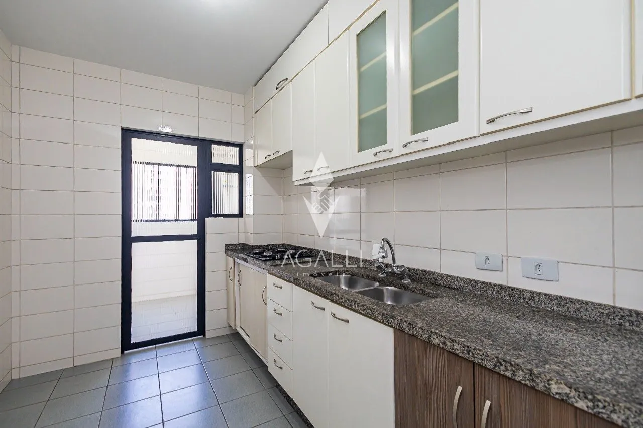 Apartment, 112 m², with a glass-enclosed balcony — photo 2