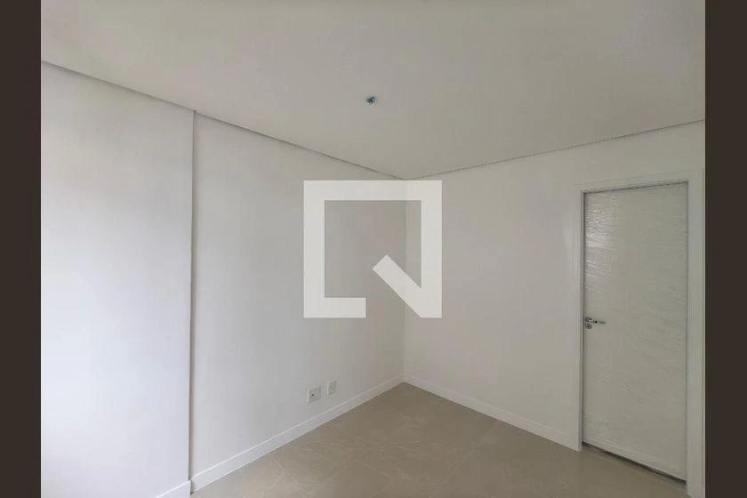 73 m² apartment with a balcony and 3 bedrooms — photo 33