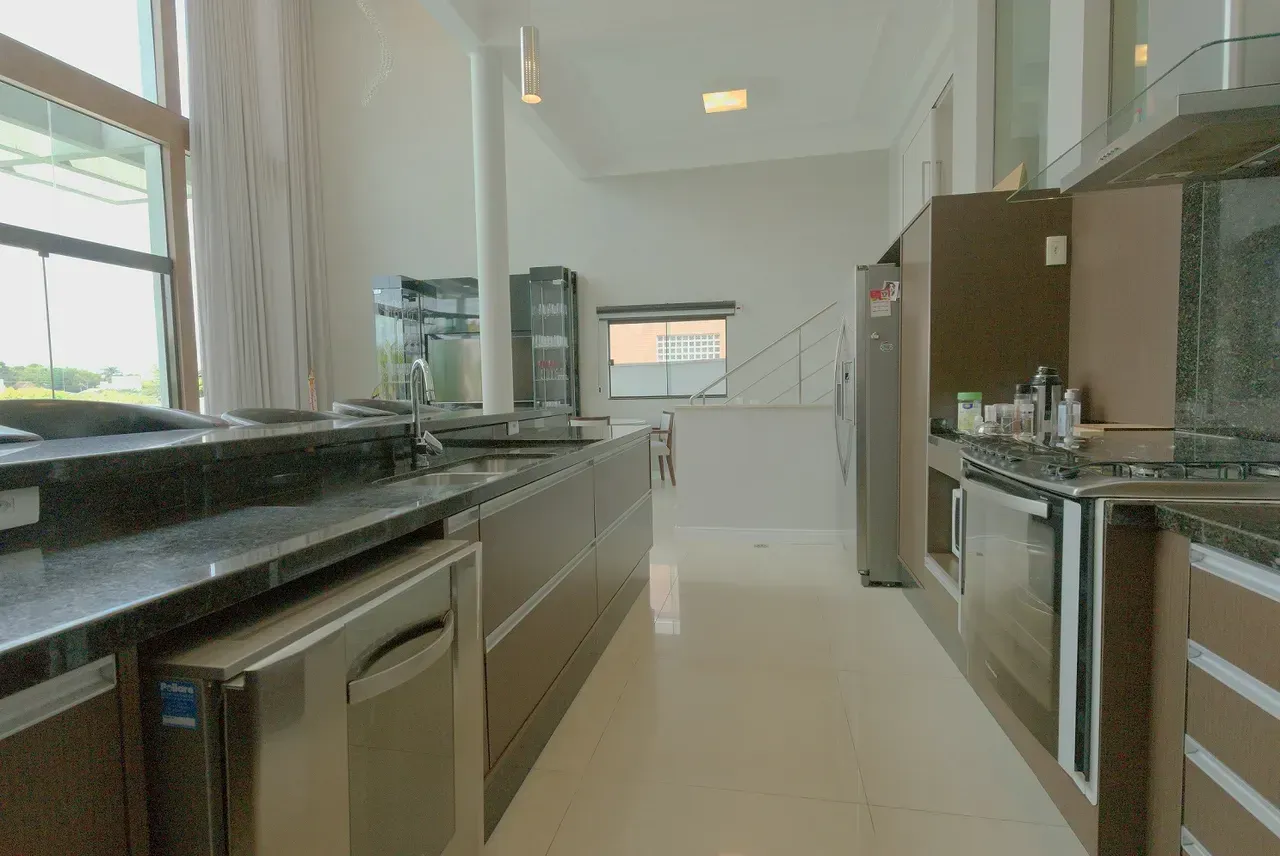 Furnished house with 3 bedrooms and open-plan kitchen — photo 22