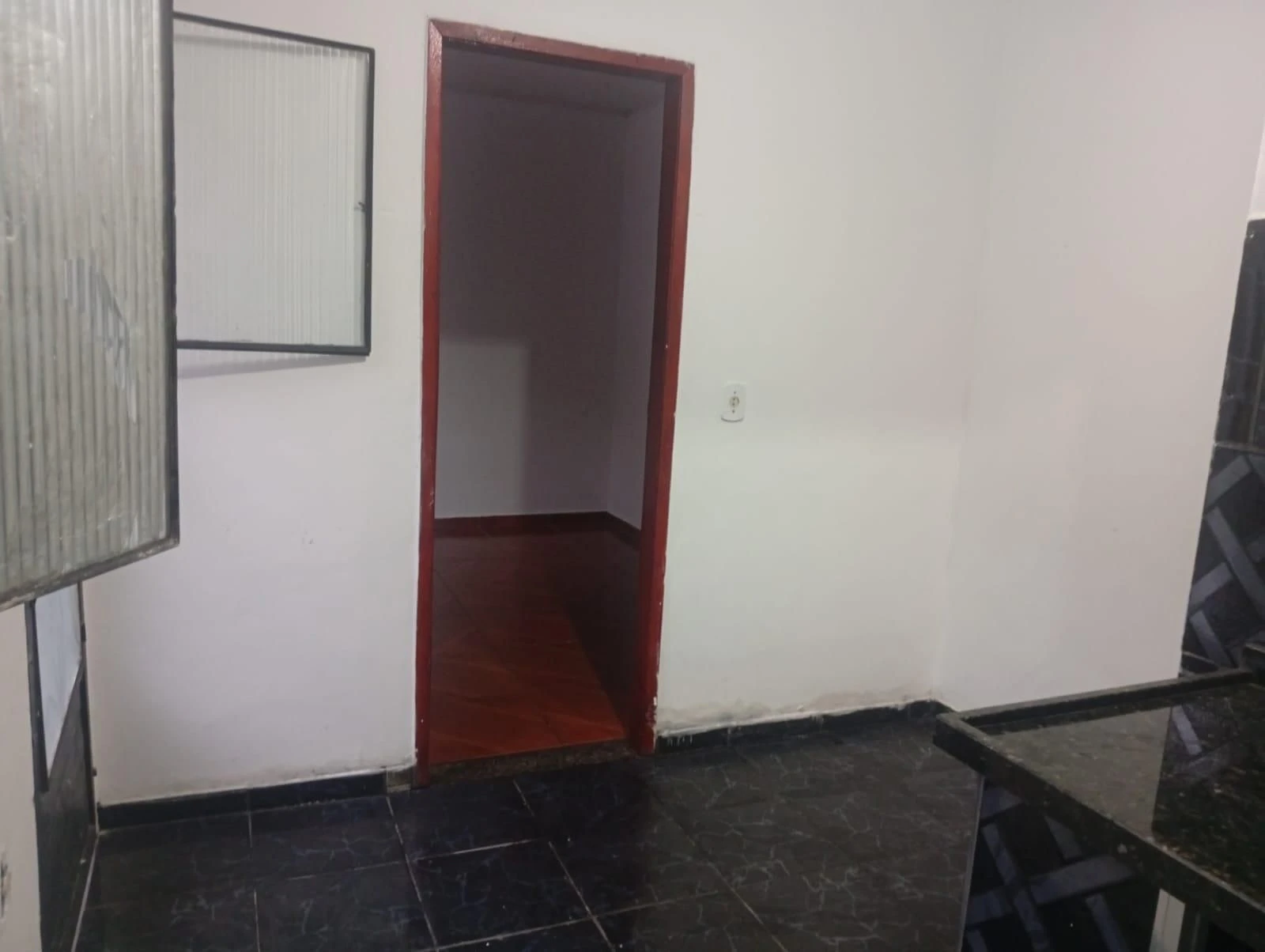 Незамебльований студіо з 1 спальнею та електричним душем — photo 13