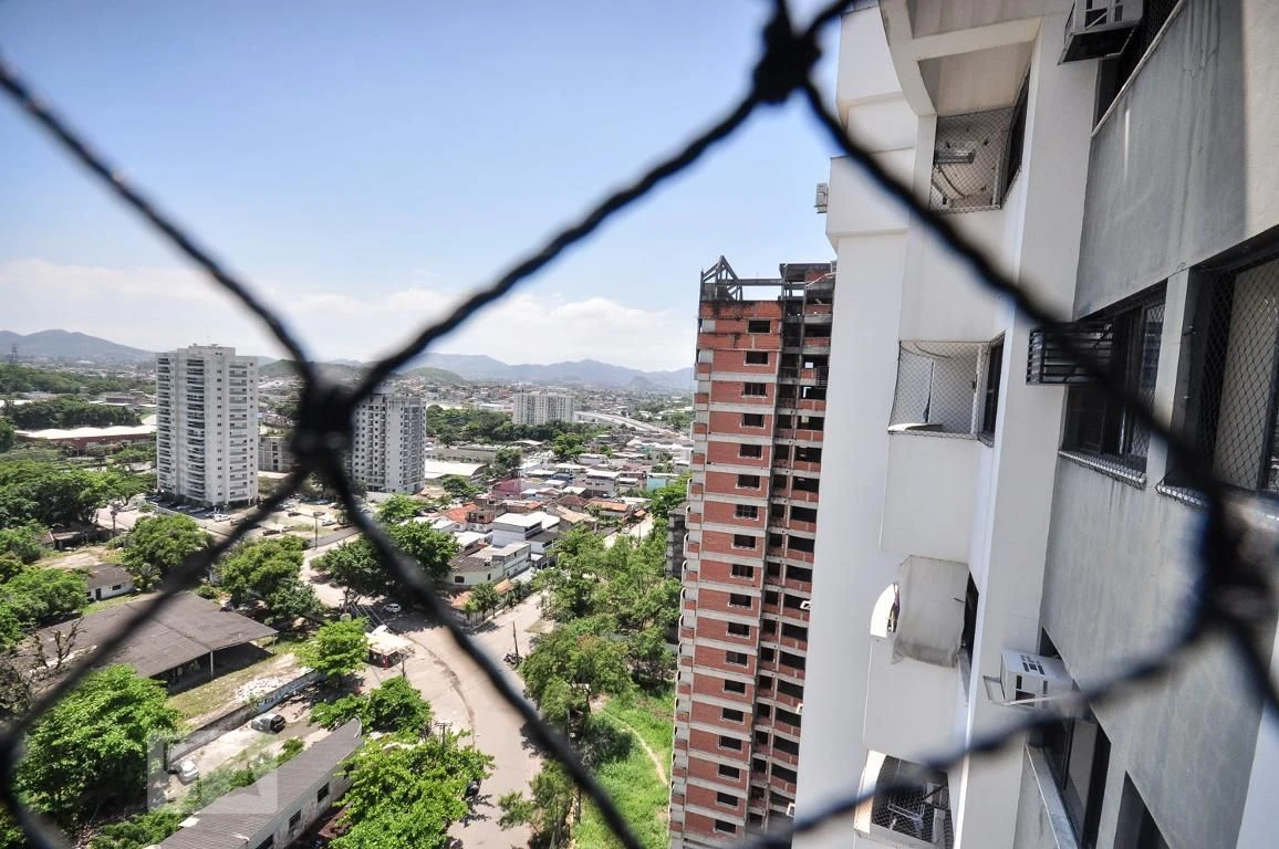 2-bedroom apartment with a mountain view in Rio de Janeiro — photo 19