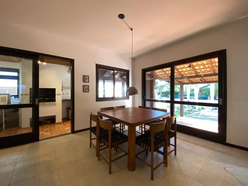 Casa de 4 dormitorios con balcón gourmet en Florianópolis — photo 30
