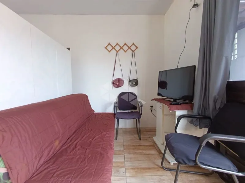One-bedroom house with a garden — photo 16