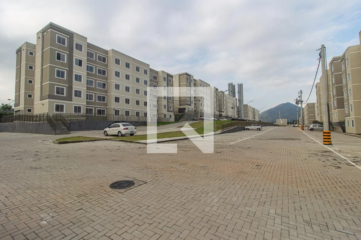 2-bedroom apartment in a building with a pool — photo 15
