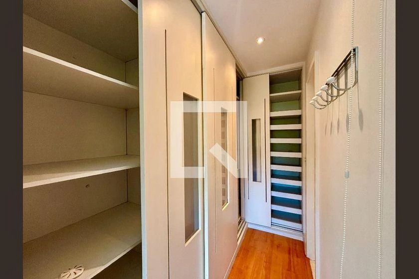 180 m² furnished apartment with open-plan kitchen — photo 36
