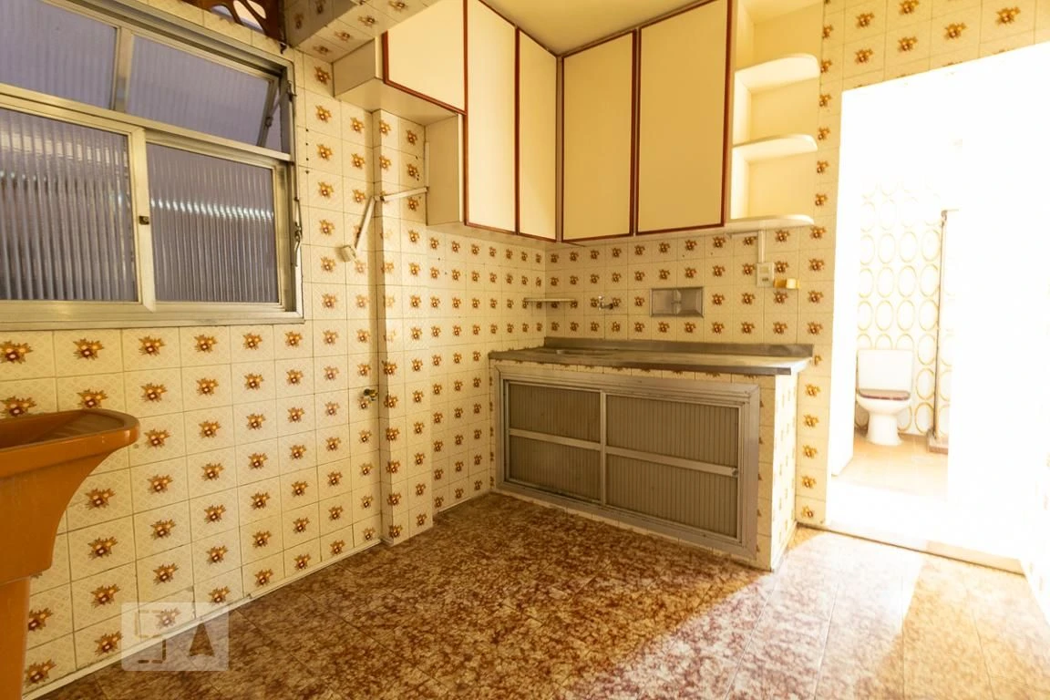 1-bedroom unfurnished apartment with a balcony and no parking — photo 5