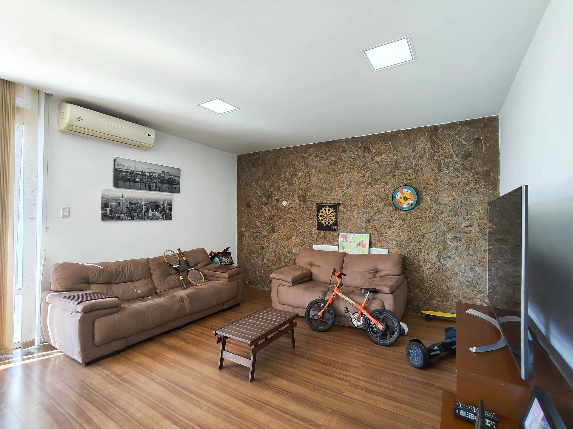 Rental apartment with 3 bedrooms and a private garden — photo 10
