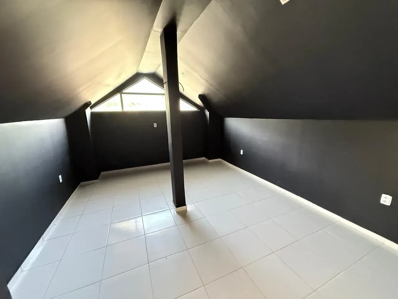 4 quartos e closet: casa de 280 m² — photo 14