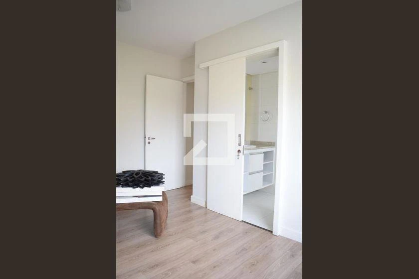 Furnished apartment, 113 m², with a grill on the balcony — photo 39