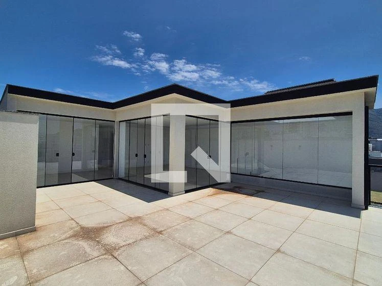 Floor-to-ceiling windows in a 4-bedroom house, 430 m² — photo 19