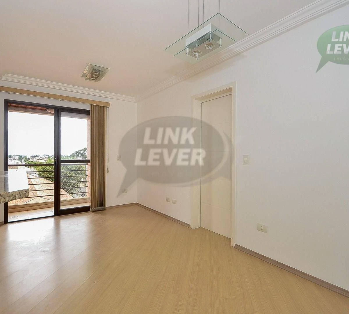 Квартира: 3 спальні, 1 з власною ванною кімнатою, 66 м² — photo 18