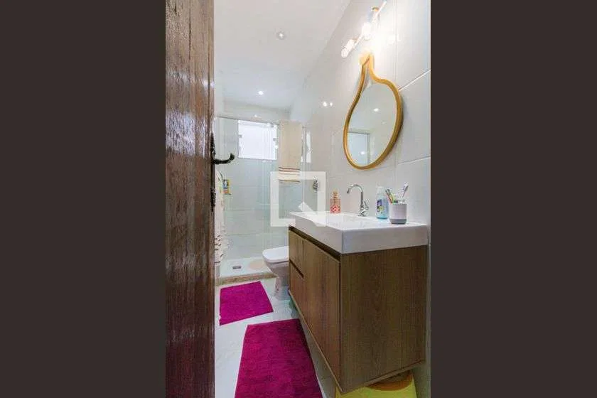 Private pool in a 5-bedroom house, 330 m² — photo 28