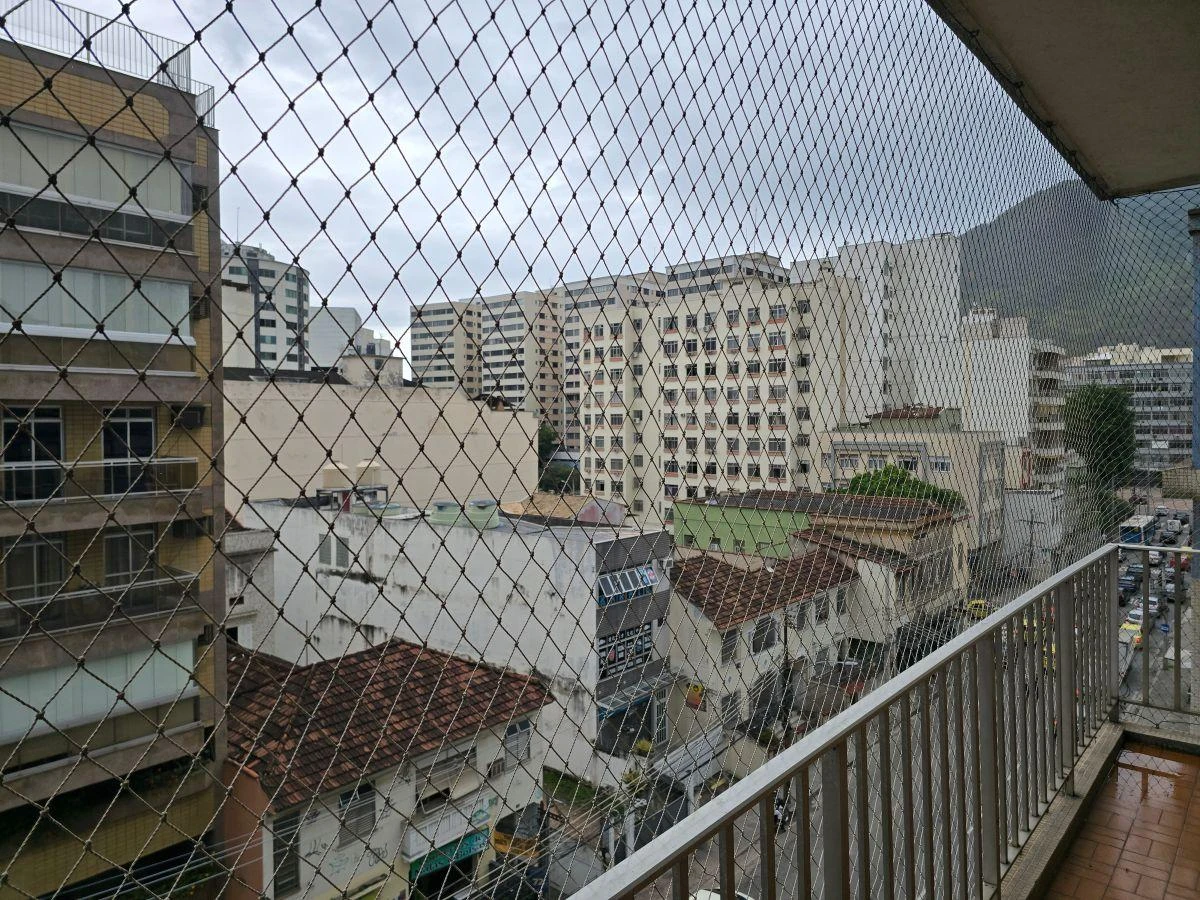 2-bedroom apartment with a washing machine in Rio de Janeiro — photo 24