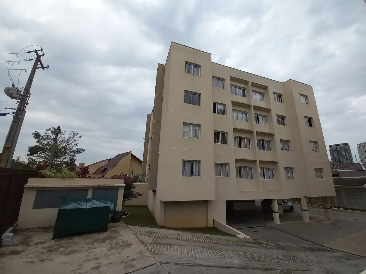 Квартира з 3 спальнями, 1 ванною при спальні та 2 санвузлами — photo 4