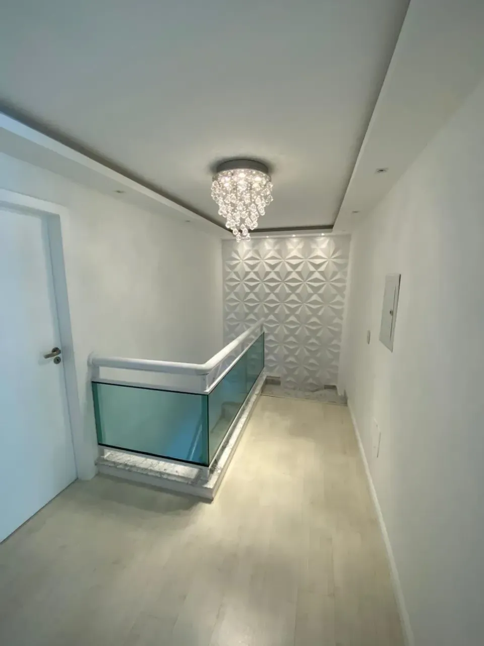 Unfurnished house with 5 bedrooms and 5 bathrooms — photo 11