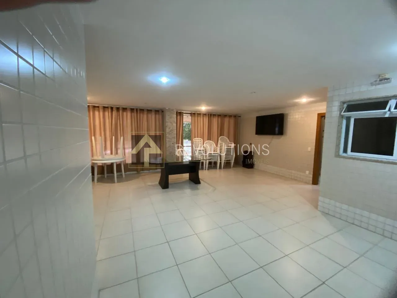 Apartamento de 3 quartos com 5 banheiros e cozinha fechada — photo 33