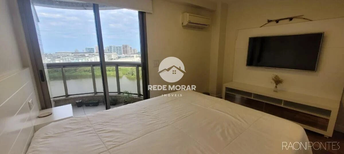 268 m² apartment with a water view and a bathtub — photo 8