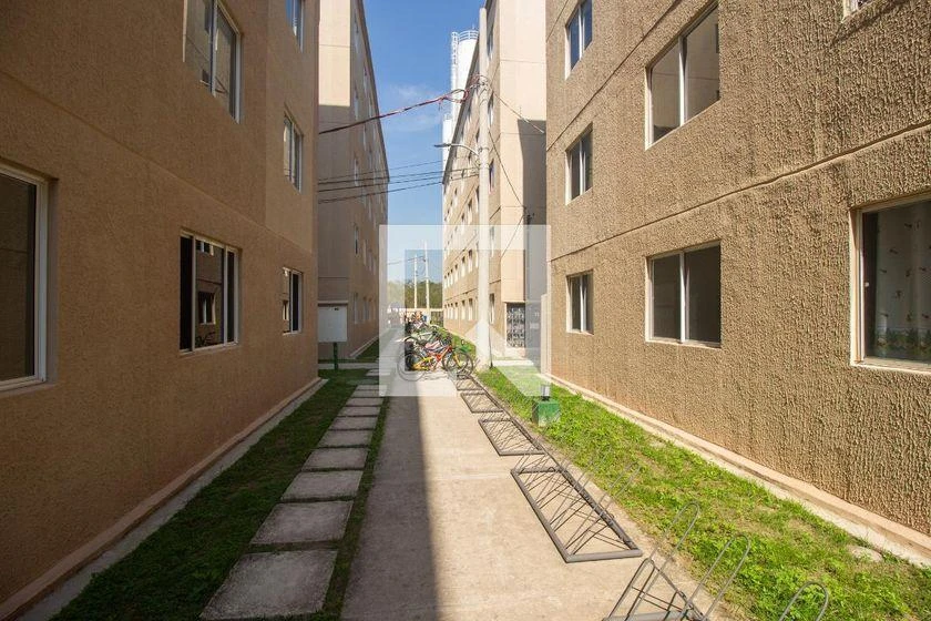2-bedroom apartment with an electric shower — photo 31