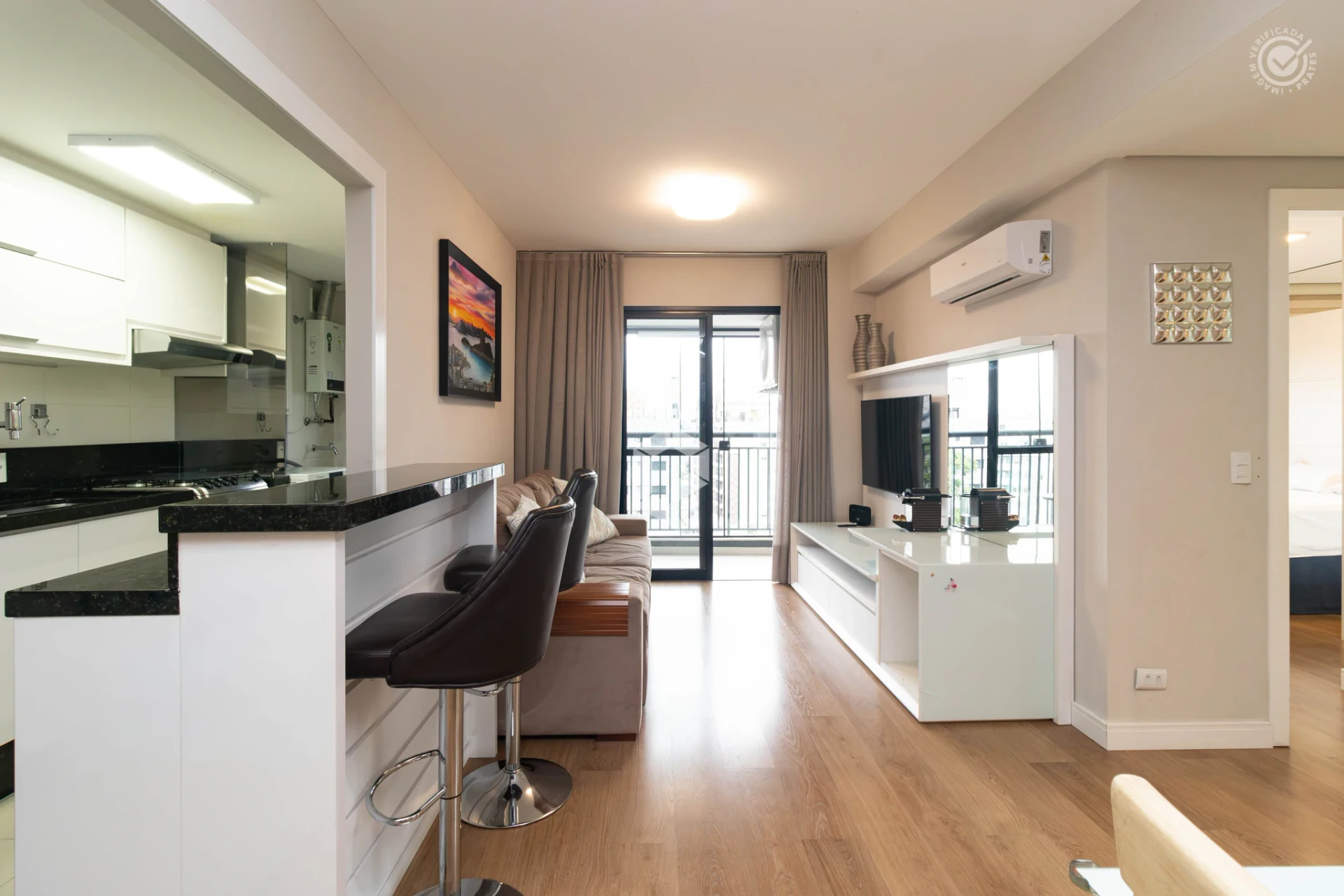 2-bedroom apartment with a dryer in Curitiba — photo 4