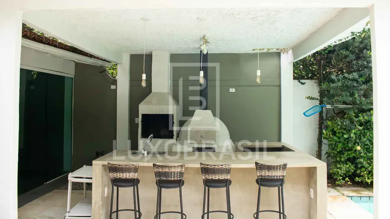 Casa com 5 quartos, 647 m² e churrasqueira na varanda — photo 16