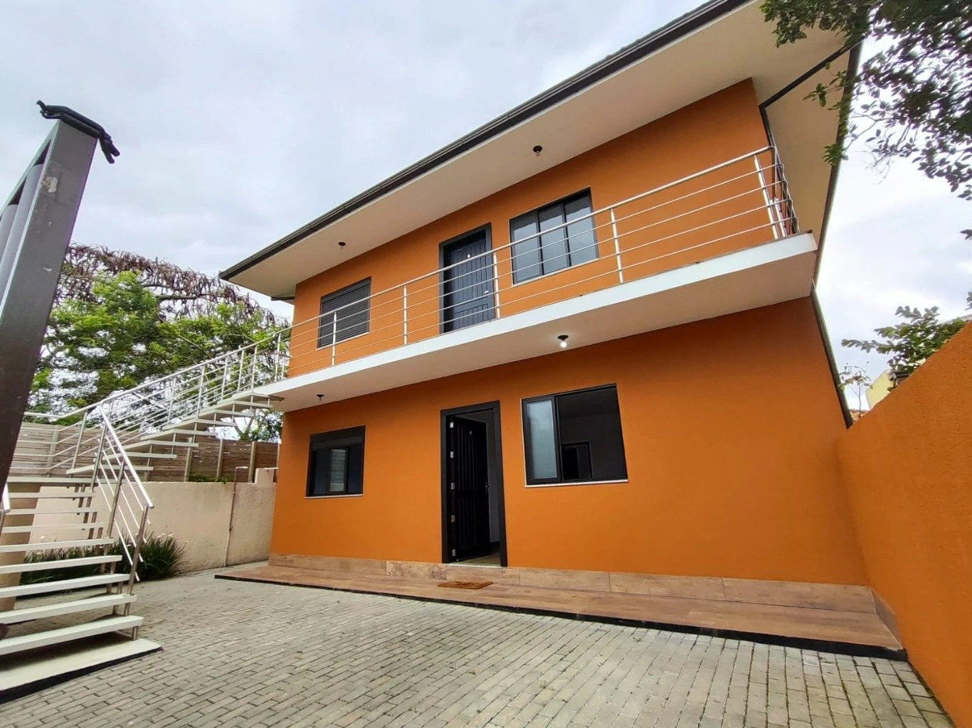 Wood or laminate floors in a 3-bedroom house, 84 m² — photo 8