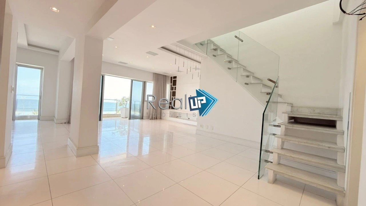 Rooftop apartment with balcony and 4 bedrooms, 5 baths — photo 10