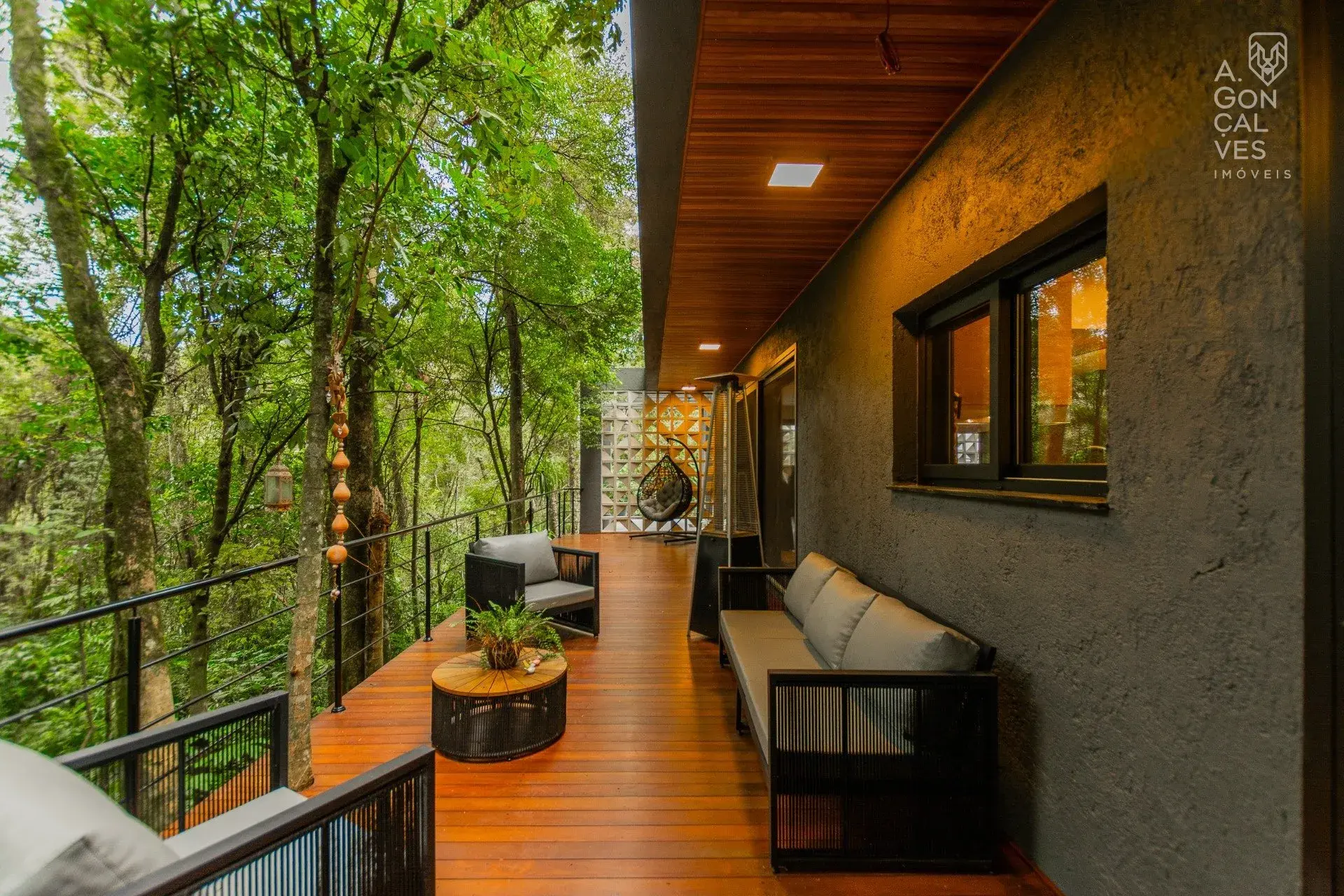 Furnished house with 4 bedrooms and 5 bathrooms — photo 23