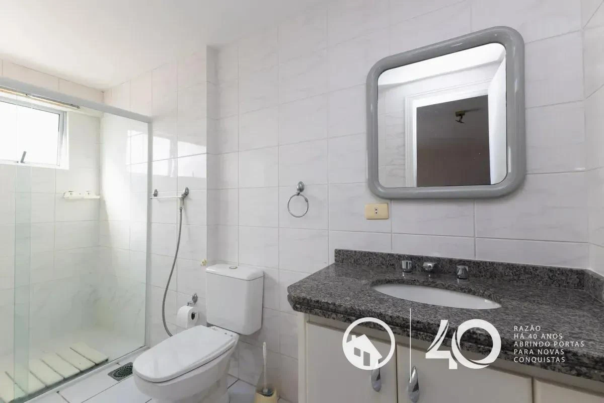 Furnished apartment, 67 m², with a glass-enclosed balcony — photo 22