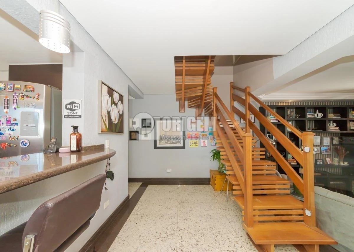 Furnished 216 m² apartment with 3 en-suites — photo 6