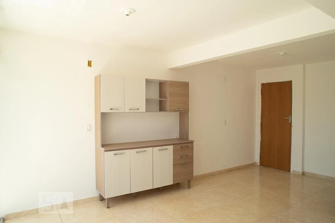 Unfurnished apartment with 2 bedrooms and a balcony — photo 11