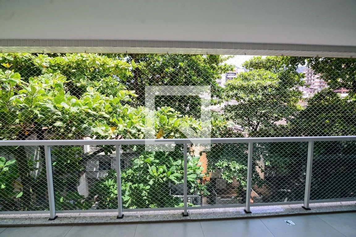 Furnished 4-bedroom apartment with 4 bathrooms — photo 5