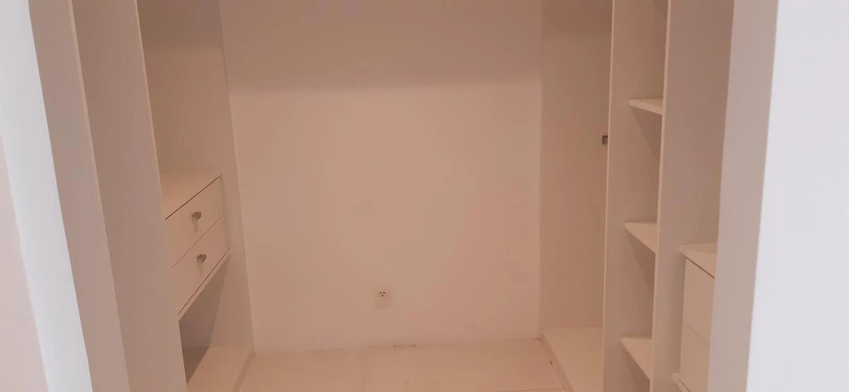 Unfurnished apartment with 4 en-suite bedrooms and 292 m² — photo 17