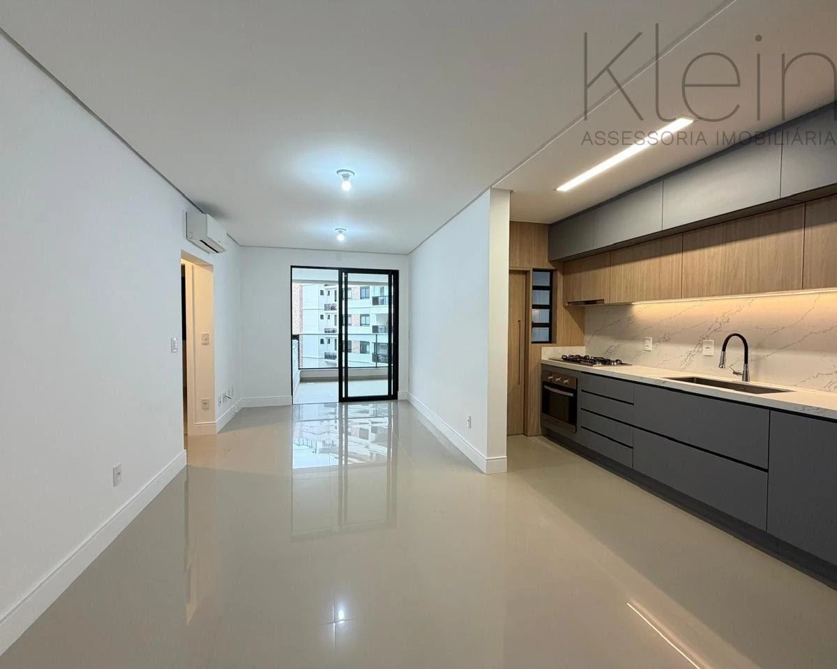 2-bedroom apartment with 1 en-suite and balcony