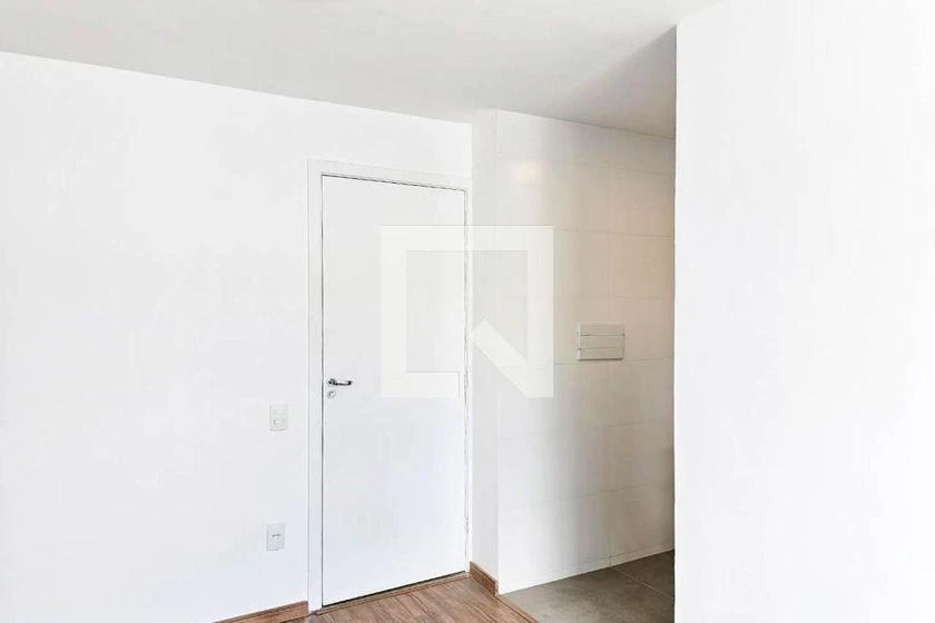 2-bedroom apartment in a building with a gym — photo 40