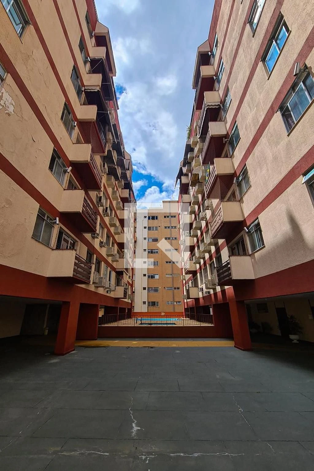 Apartamento con 3 dormitorios, suite y balcón con zona de lavado — photo 27