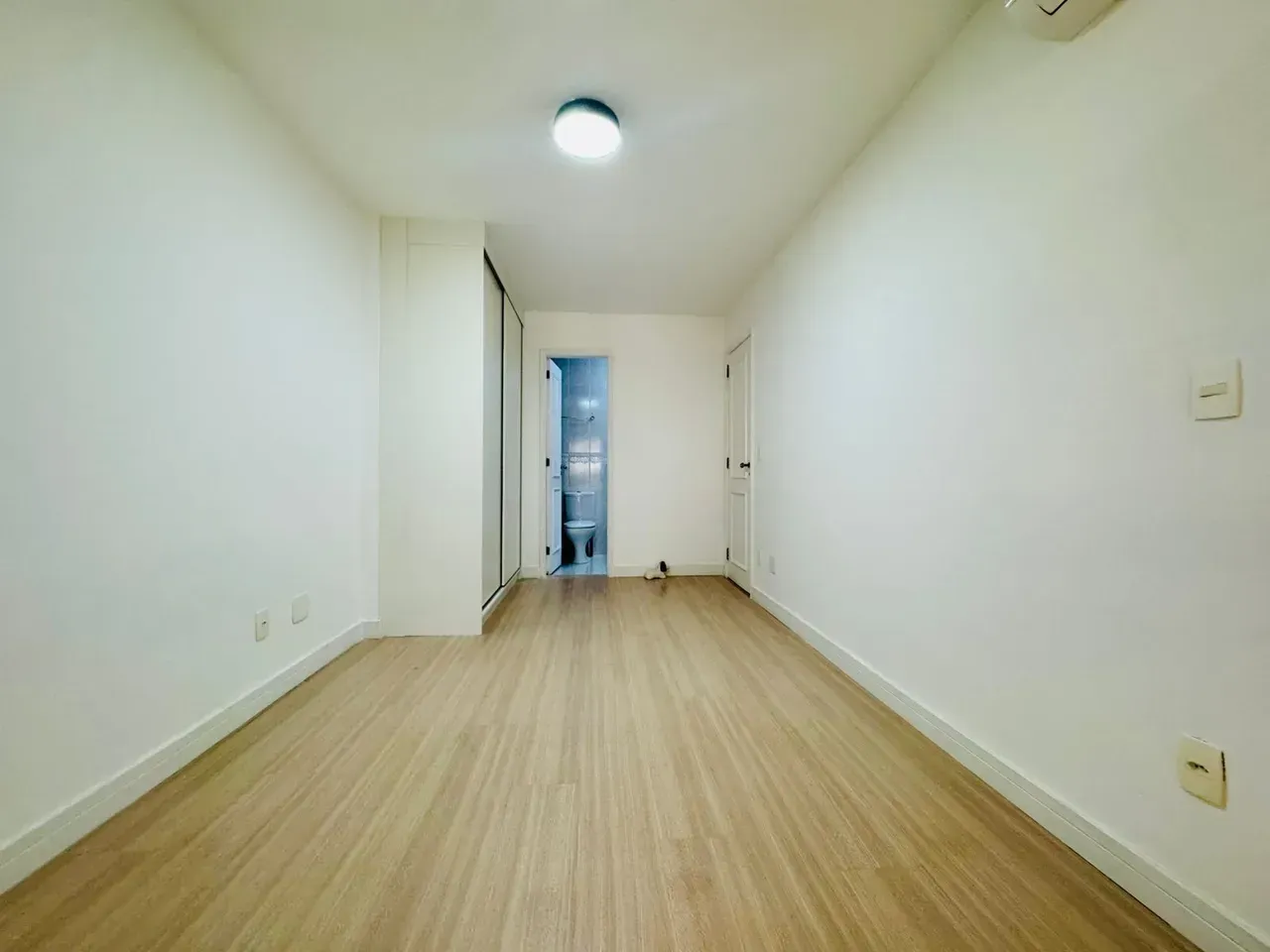 Apartamento mobiliado com 3 quartos e 3 banheiros — photo 33