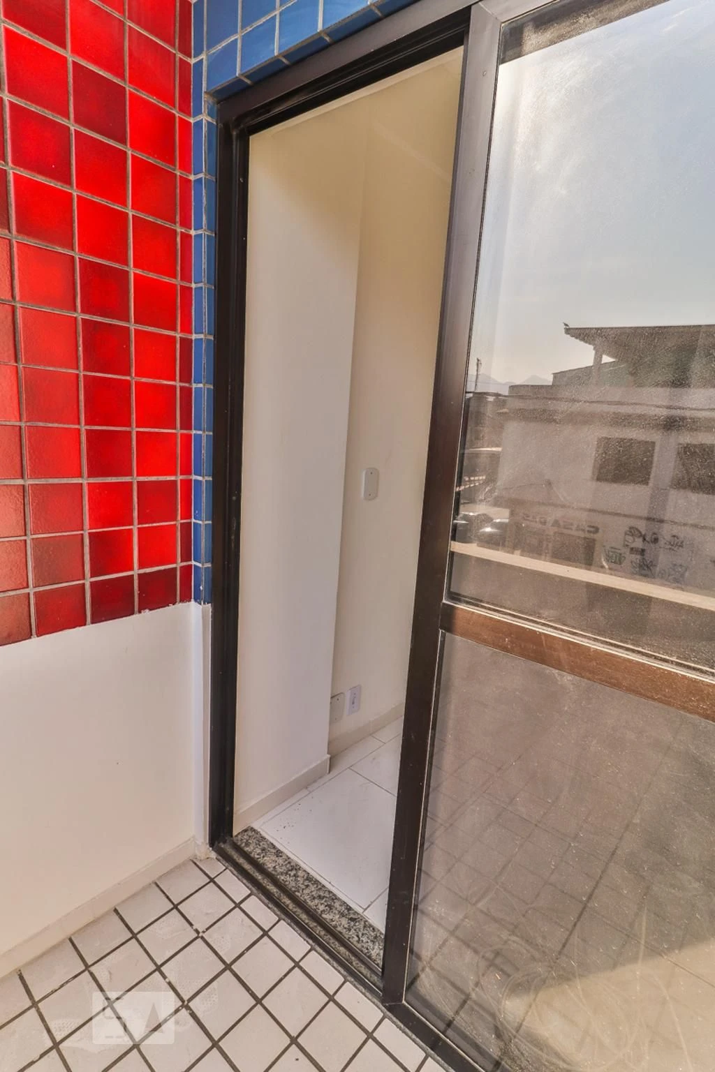 1-bedroom, 1-bath apartment with no parking — photo 10