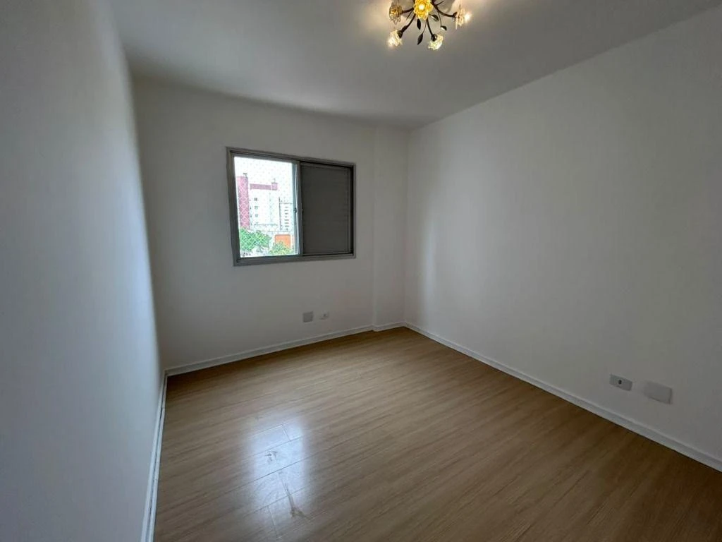 3-bedroom apartment with a home office in Curitiba — photo 10