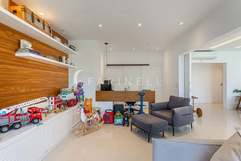 Furnished apartment with 4 bedrooms and 5 bathrooms — photo 7