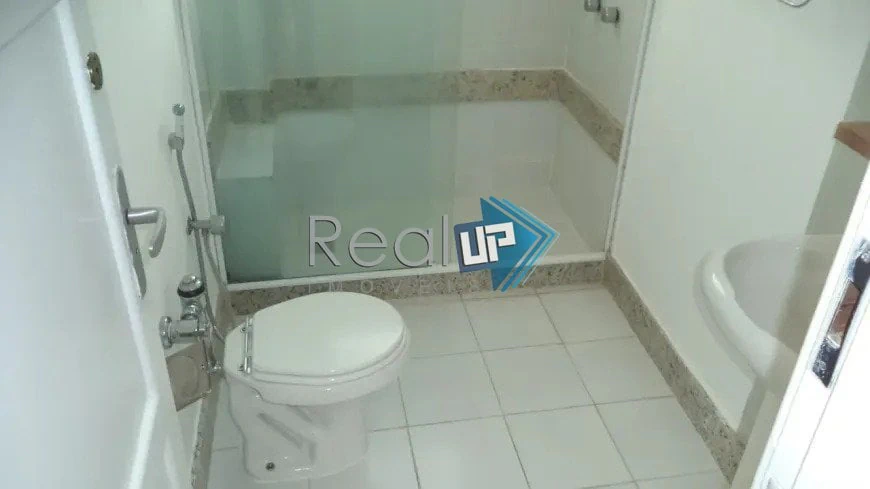 Квартира з 3 спальнями та окремою закритою кухнею — photo 9