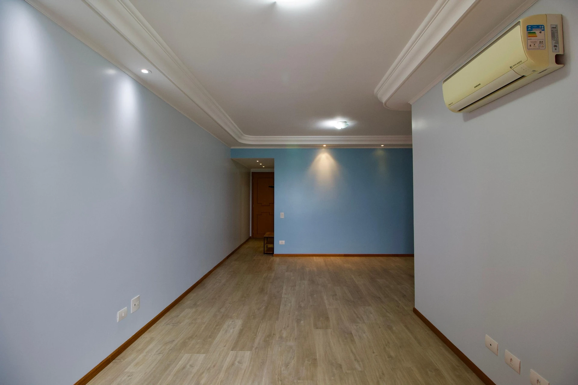 Apartment, 147 m², with a jacuzzi — photo 8