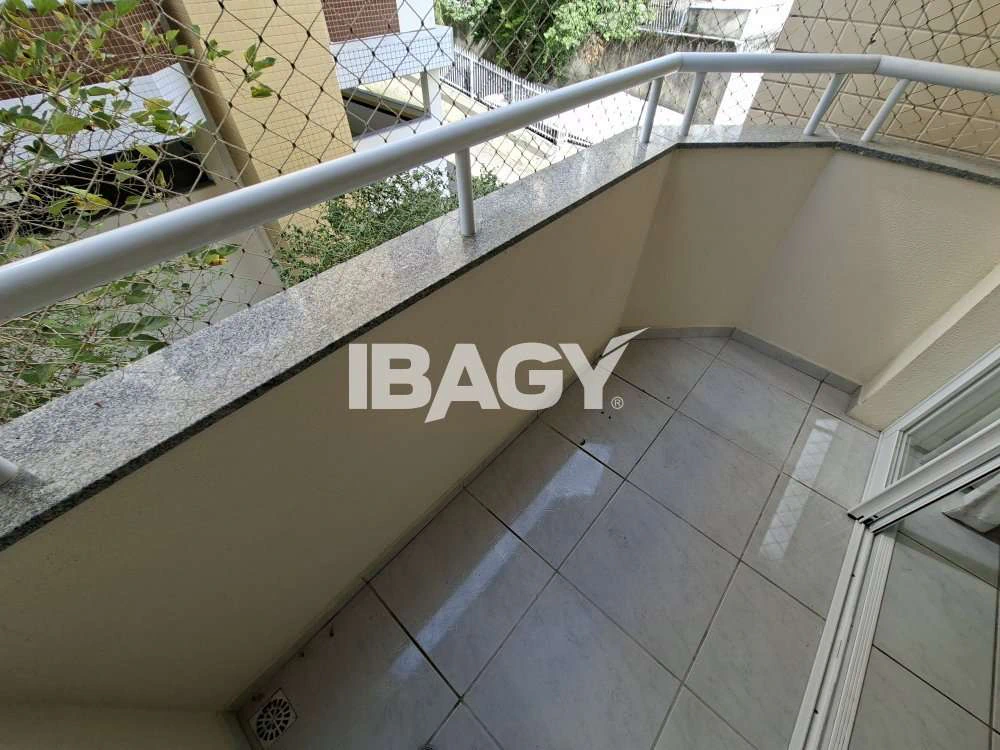 Apartamento de 2 dormitórios com 75 m² e sacada — photo 3