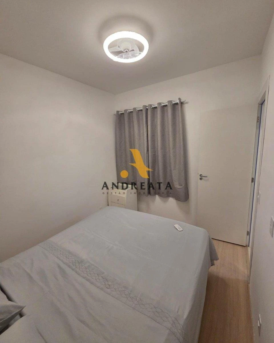 2-bedroom apartment in a building with a gym — photo 7