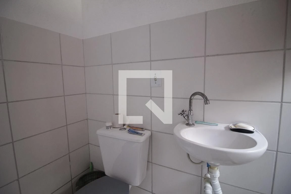 Furnished apartment with 2 bedrooms and 1 bathroom — photo 17