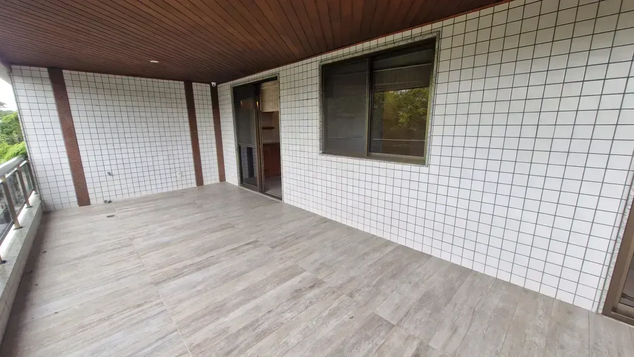 Apartment with a closed kitchen and 3 bedrooms — photo 7