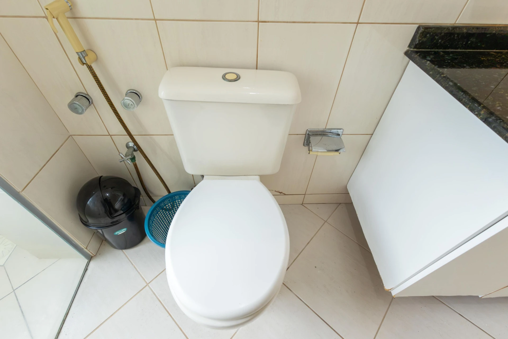 2-bedroom apartment with a washing machine in Curitiba — photo 36